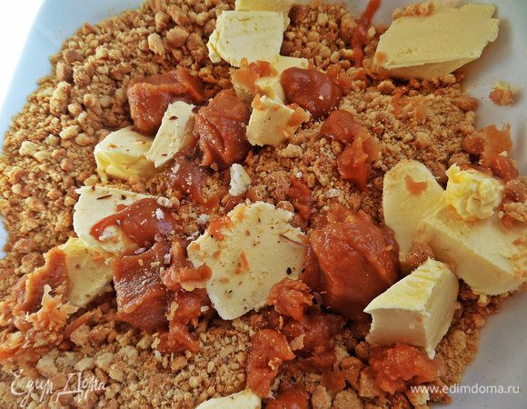 Добавить сгущёнку или у меня ирисочная масса для конфет осталась. http://www.edimdoma.ru/retsepty/78484-iriski-v-kokosovoy-struzhke