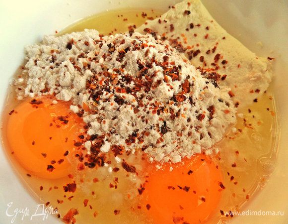 Я люблю сушёные томатные хлопья, поэтому в этом блюде у меня их ч.л.