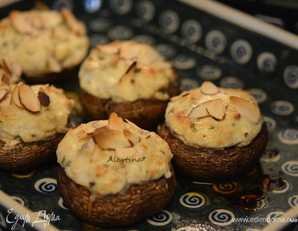 Подаем к столу, украсив по желанию зеленью.