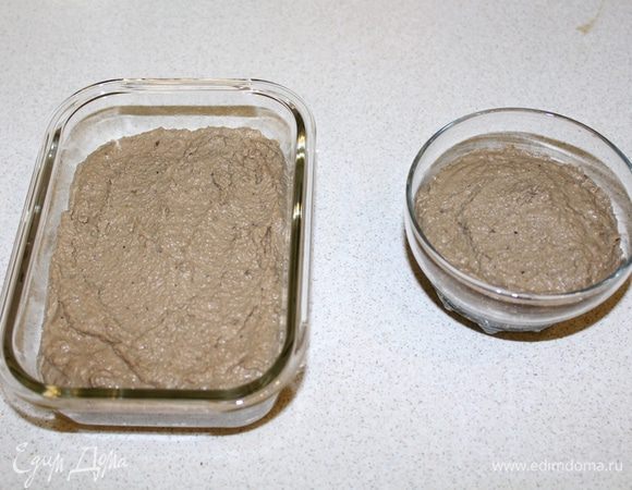 Выложить в формочки.