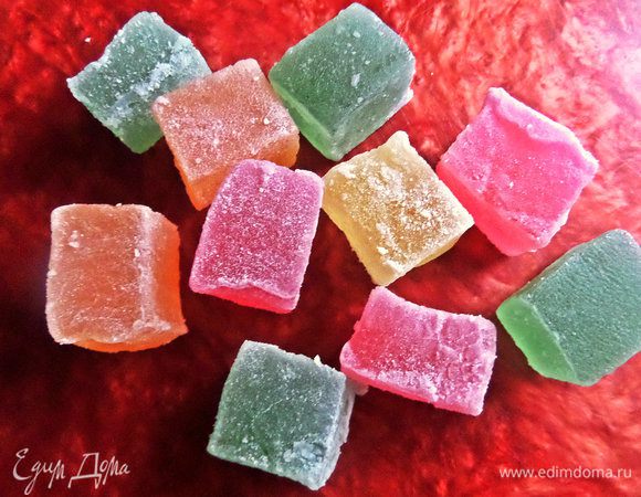 Цветной мармелад тут очень кстати, но и другие добавки смело используйте!