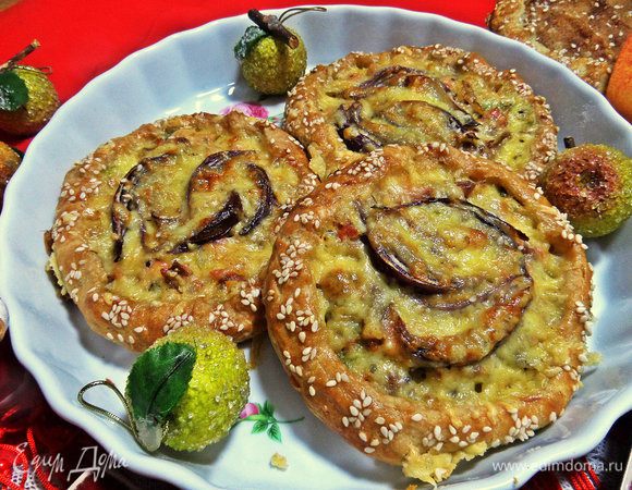 Запекаем дальше шанежки до зарумяненного состояния. Всего около получаса.