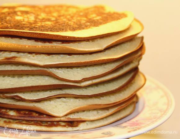 Из заявленного количества ингредиентов у меня всегда получается 9 панкейков. Если у вас больше 3-х едоков — я советую удвоить порцию, разметаются они быстро! :)