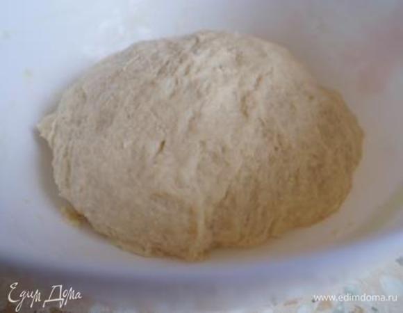 Замесить тесто в течение 5 минут. Оставить минут на 20.