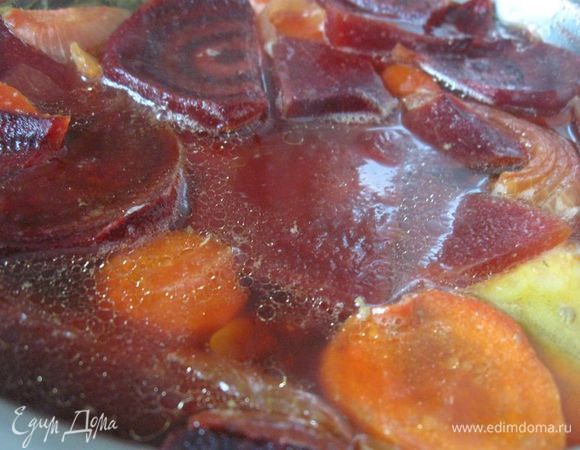 В конце варки жидкость сократиться примерно на четверть. Выключить газ. 