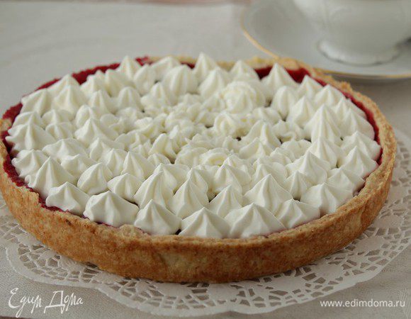 Украсить тарт. 