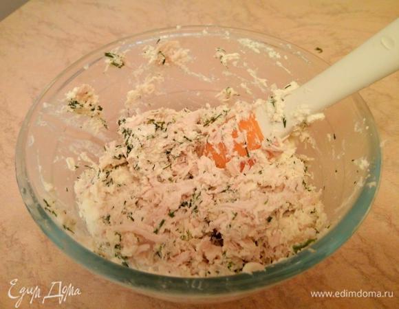 Все перемешать. Начинка готова.