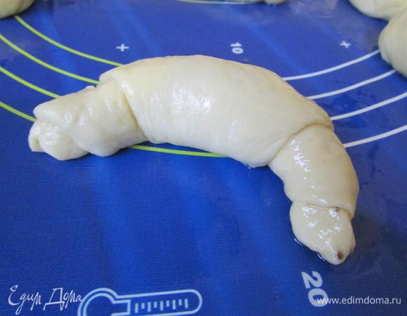 Закрутить рогалик.