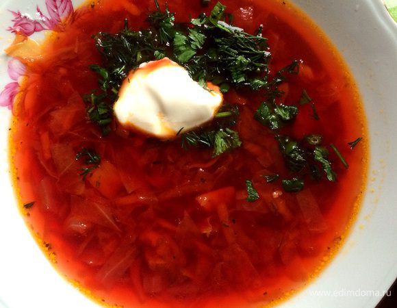 Подача на стол со сметаной и рубленой зеленью.
Приятного аппетита! 