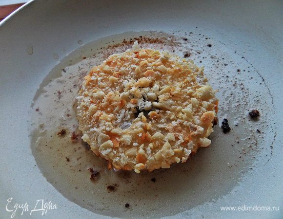 Обжарить с двух сторон.