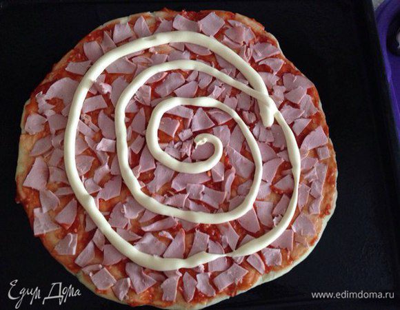 Сверху смазываем майонезом.