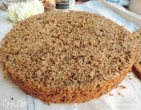 А вот и разрез нашего бисквита. Удачных вам кулинарных шедевров на его основе! И, конечно же, приятного аппетита!