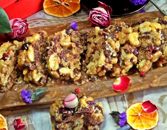 На одно чаепитие семье из 4-х человек точно хватит! 