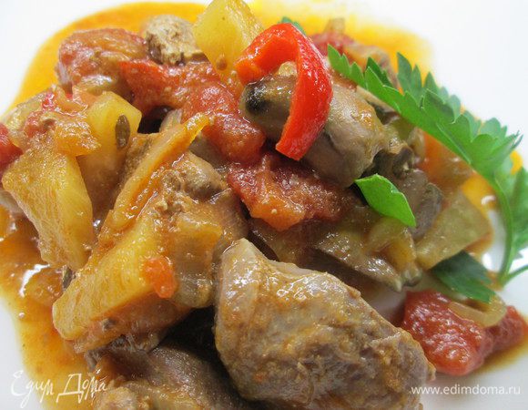 Посыпать зеленью и подать со сметаной.