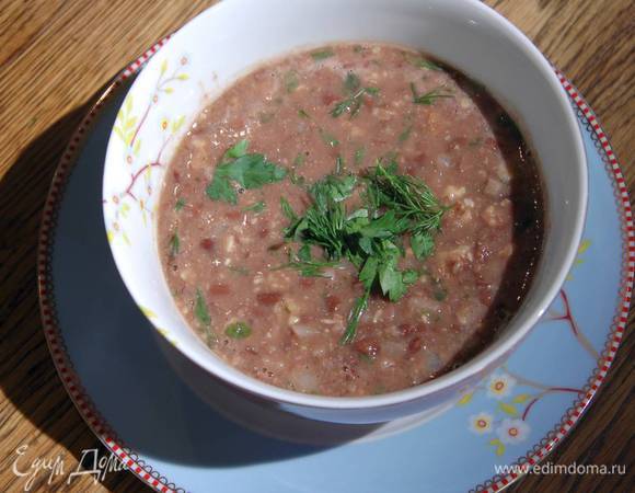 В готовый горячий суп влить уксус и перемешать.