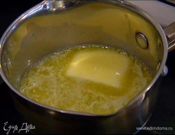 Сливочное масло для начинки растопить.