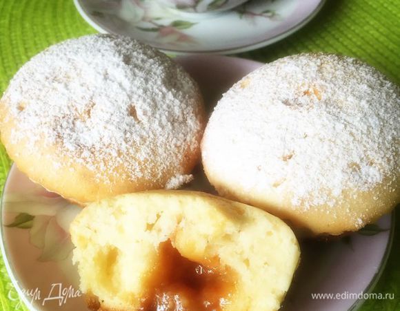 Остывшие кексы посыпаем сахарной пудрой. Приятного чаепития :-)