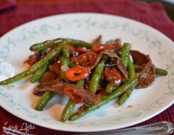 Смешать маринад с крахмалом. Вылить на сковороду и помешивая готовить примерно 1 минуту. Подавать горячим с рисом или без. Приятного аппетита.