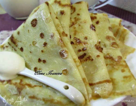 Блинчики очень мягкие и нежные. Чудесные! Их можно фаршировать любой начинкой, особенно хороши с творожной массой.