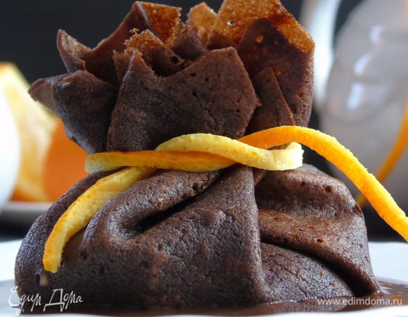 Сворачиваем мешочком и завязываем кожурой...