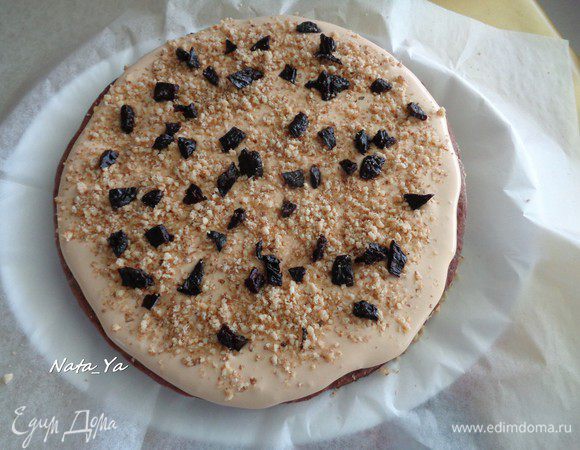 Также поступить со вторым коржом...