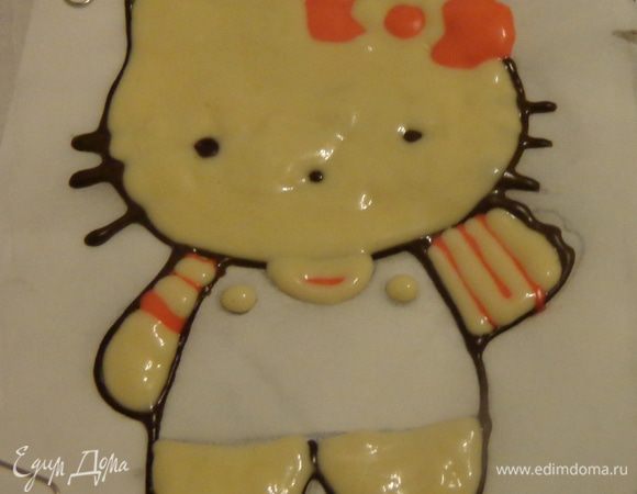 Китти разукрасить разными цветами. Для нее, возможно, придется сделать промежуточное замораживание, поскольку цветов теста многовато и они могут слиться или размазаться.