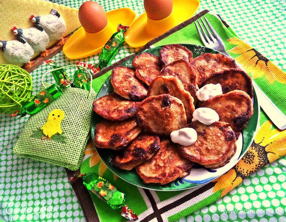 Получается 16 штучек. Угощаемся, друзья! Кому мало сладости, могут полить сгущёнкой)))