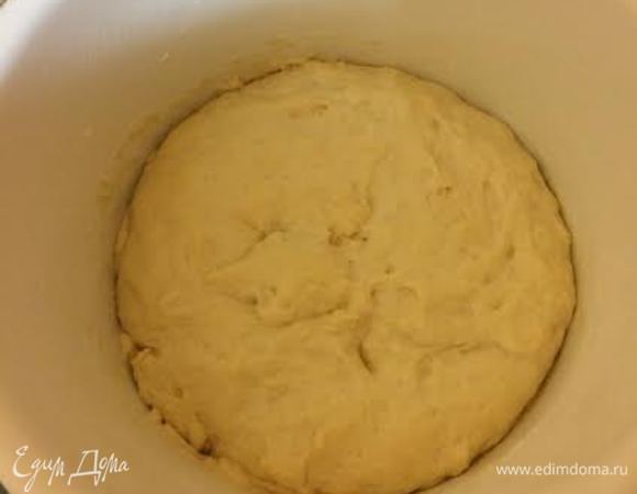 Тесто приготовить по этому рецепту: http://www.edimdoma.ru/retsepty/79270-pirozhki-s-pechenyu