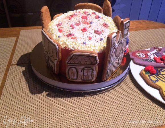 Фото ночные, так что с тенями.