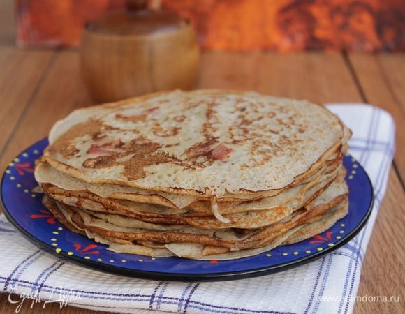 Складываем блины стопкой. Блины можно не смазывать.