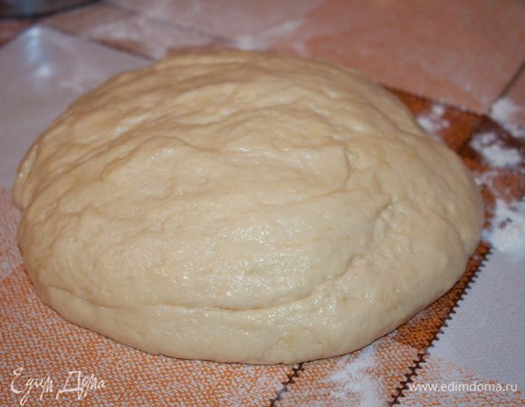 Замесить тесто, но не очень круто.