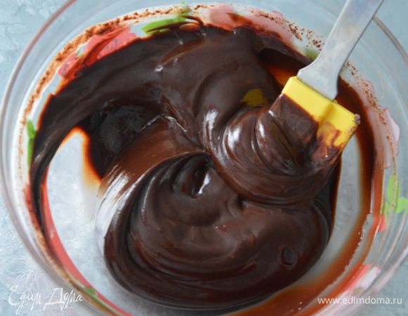 После чего размешиваем до однородного состояния.