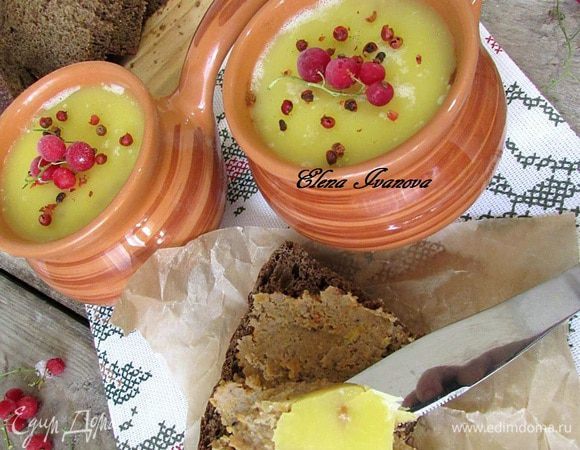 По желанию, перед подачей украсить паштет. Поверьте, это очень вкусно!
Приятного аппетита!