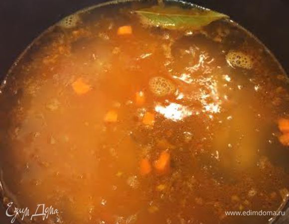 Залить горячей водой и дать закипеть.