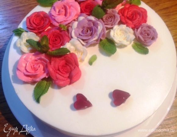 Торт легкий в приготовлении, особенно если есть возможность разделить на 2 дня.
Я дольше описывала, чем его готовила.

Угощайтесь, приятного аппетита!!!