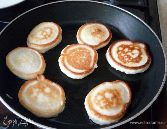 Сковороду крышкой не накрываем!