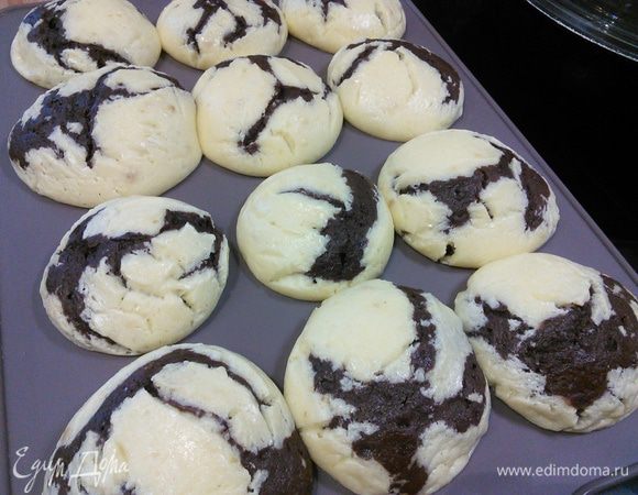 Выпекать маффины в заранее разогретой до 180°С духовке около 20-25 мин.