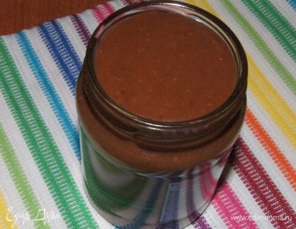 Перекладываем нашу пасту в банку и отправляем в холодильник на ночь! Это обязательное условие. По совету автора, чтобы не чувствовался привкус растительного масла. Но я пробу сняла сразу, привкуса масла не было!
