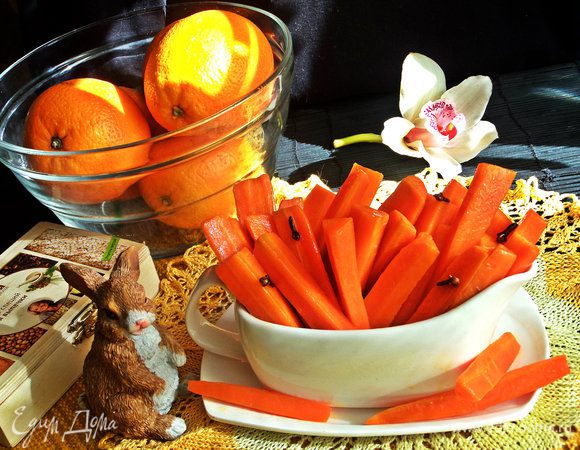 Угощайтесь и вы, друзья! P.S. Салфеточка — ручная работа сестры, посуда новая, первый раз в кадре!