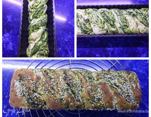 Укладываем хлеб в форму и отправляем в теплое место для подъема. Я отправила форму в чуть разогретую духовку.
По фото видно, как тесто поднялось. Примерно нужно минут 35-40.
Выпекаем хлеб в разогретой до 180°C духовке минут 40 (следим за своей духовкой).
Готовый хлеб достаем из формы и при желании смазываем зеленью с чесноком.   