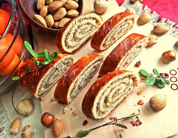 Подаём к кофе, чаю или с молоком.