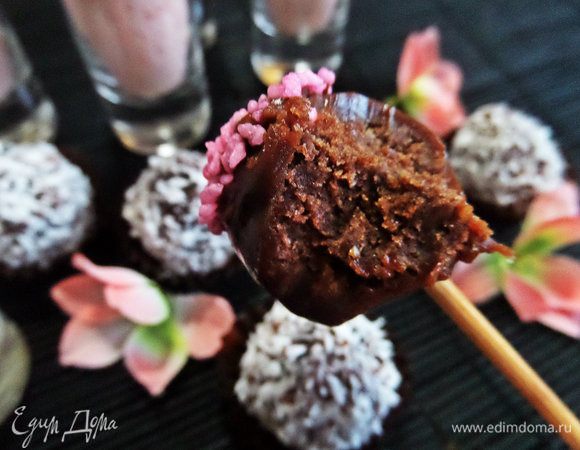 По вкусу напоминают пирожное картошка, мини, на 2 укуса))) Очень вкусные!