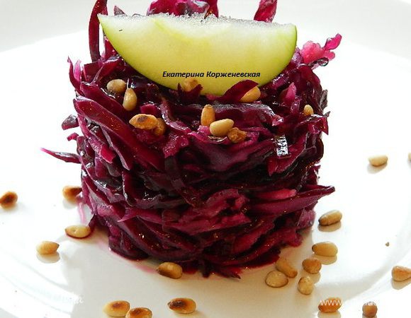 При подаче посыпать поджаренными кедровыми орехами.
Приятного аппетита!