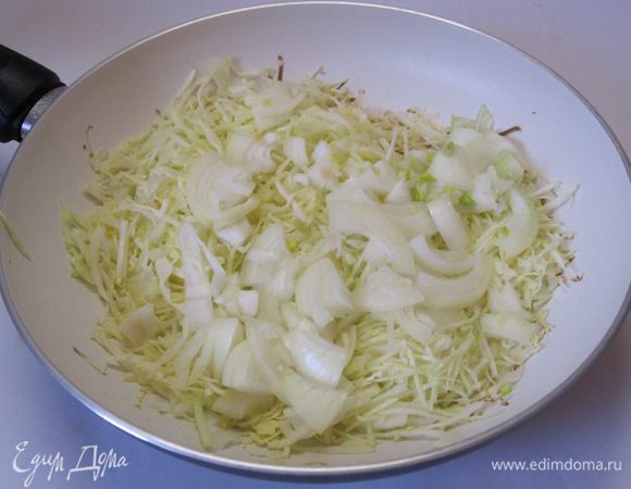 Обжарить до готовности, остудить.