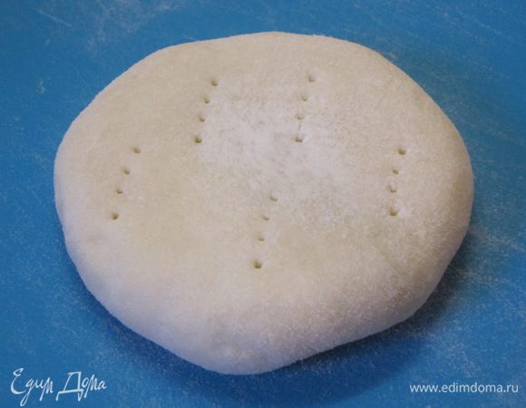 Перевернуть на другую сторону, вилкой наколоть.