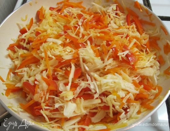 Добавить капусту.