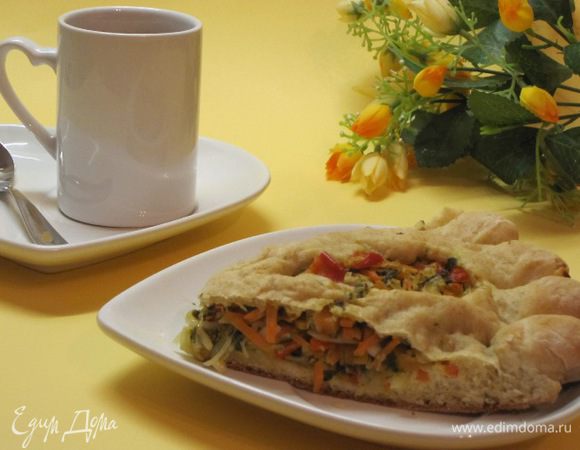 Накрыть полотенцем. 
Разрезать на кусочки. Приятного аппетита!