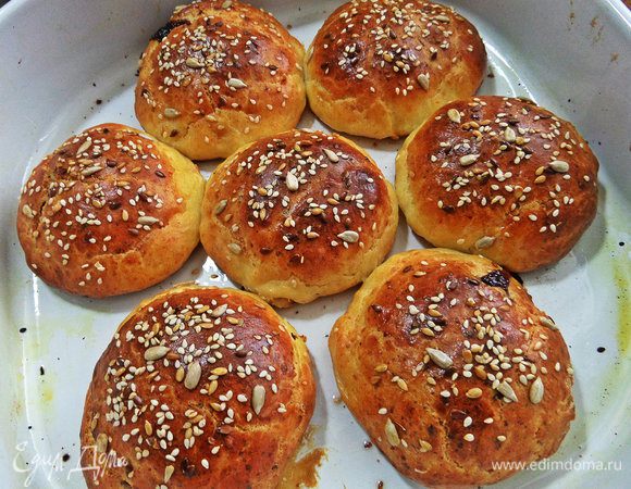 Выпекаем около 20 минут при 180°С в разогретой духовке.