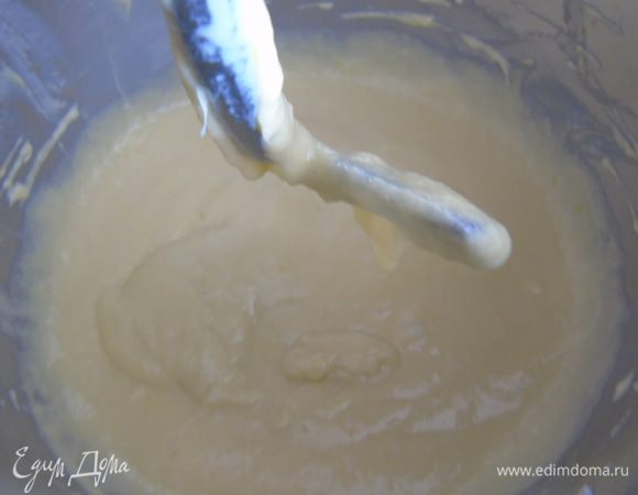 Перемешиваем пока масло не растворится.