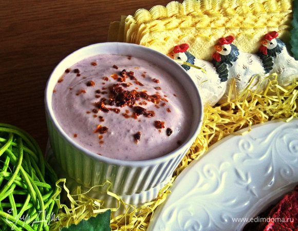 При подаче посыпала томатными хлопьями.